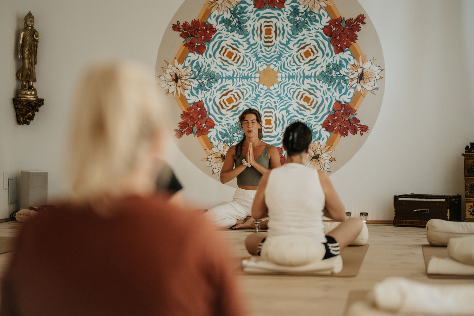 Meditation vor dem Mandala